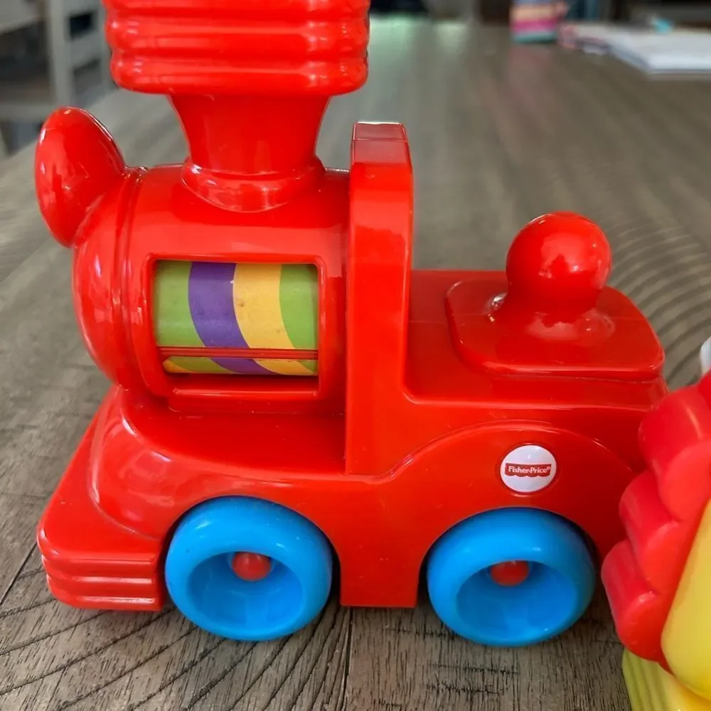 Easy as 1 2 3 CLASSIC Choo Choo Train 🚂 and Blocks Toy Set Tiger🐯& 9 blocks!
